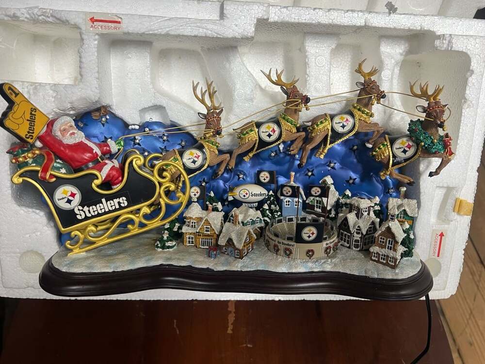 Pittsburgh Steelers NFL Santa Sleigh Reindeer Christmas Village Display